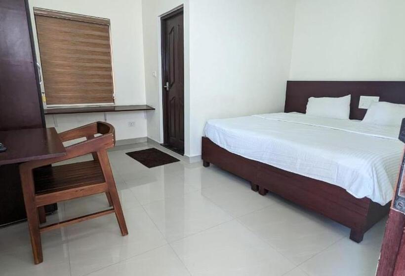 디럭스 룸, Masterkey Properties Infopark Kochi