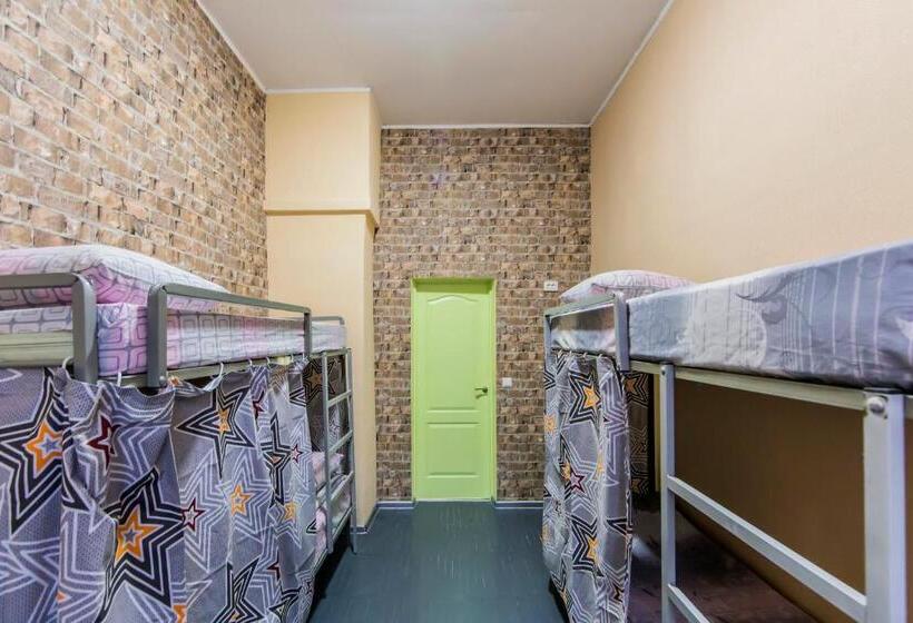 تختخواب در اتاق مشترک, Hostel Vokzalnaya