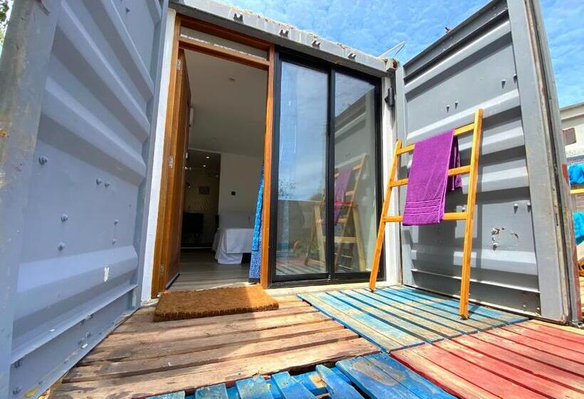 اتاق استاندارد, Skippers   Adults Only