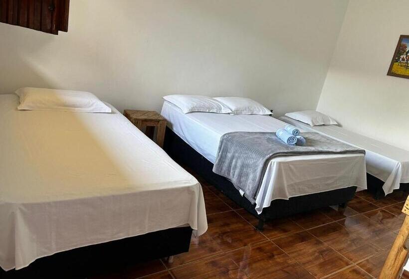 Quarto Quádruplo Deluxe, Pousada Sunflower