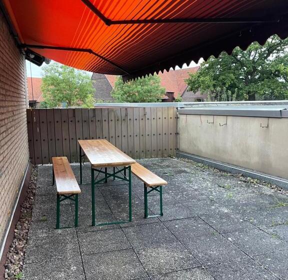Трехместный Номер Стандарт Совместная Ванная, Monteurzimmer