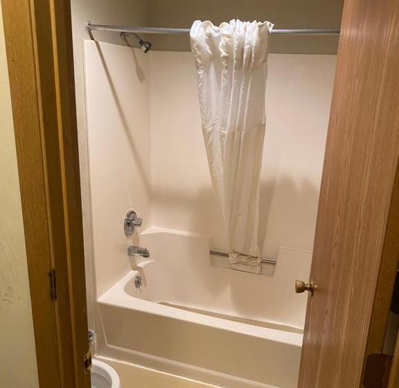 Quarto Estandar Cama King, Malibu Inn