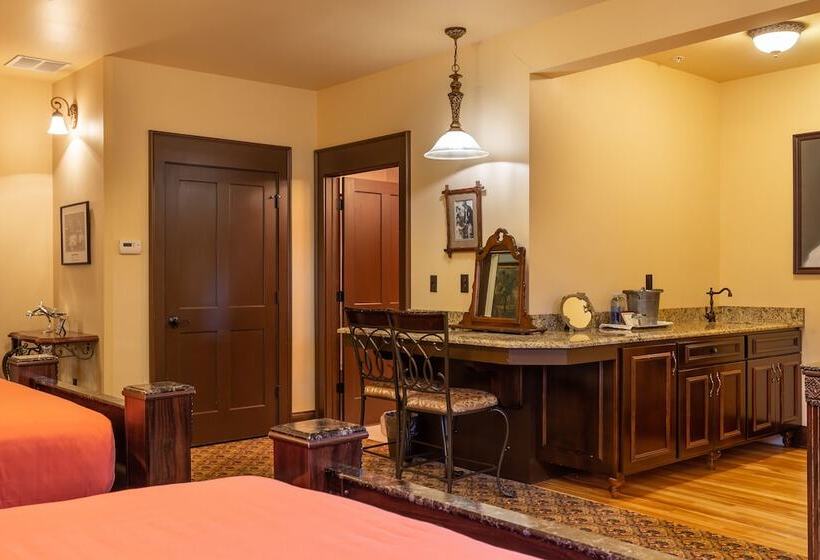 غرفة قياسية, Steele Mansion Inn & Gathering Hub