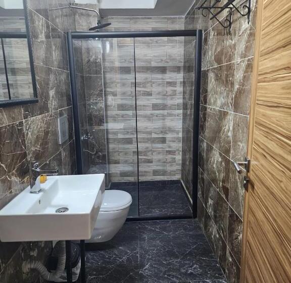 Quarto Familiar, Ottoman Suit Apartment &