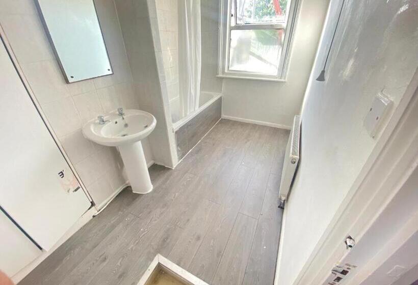 Номер Стандарт, Cozy London Flat