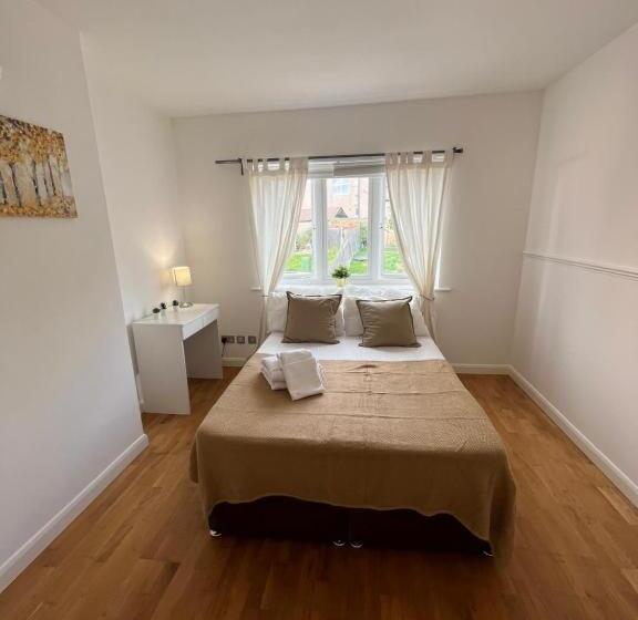 Номер Deluxe, Stunning House 15 Min From Wembley Arena