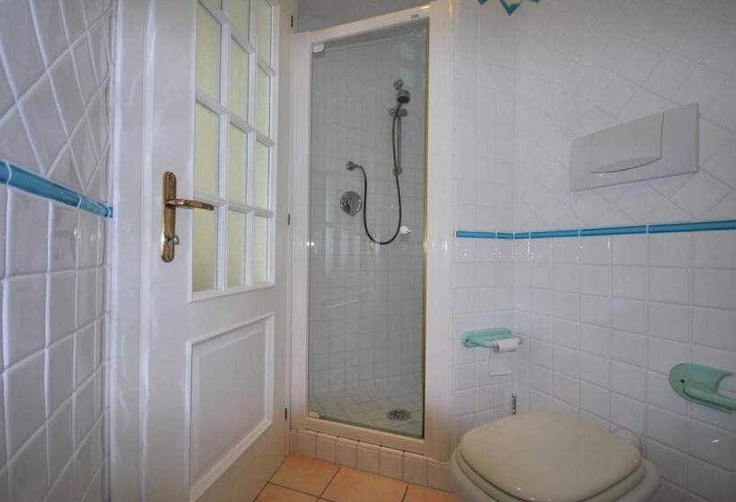 带1个卧室带泳池的公寓, Casa Azzurra Residence Gallo Dì Gallura