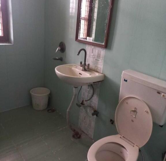 三人经典房间, Oyo Home Ashok Raj