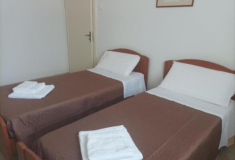 اتاق استاندارد, Affitta Camere Via Piave
