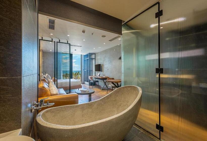 استودیوی لوکس, Taiyo Hotel & Apartment