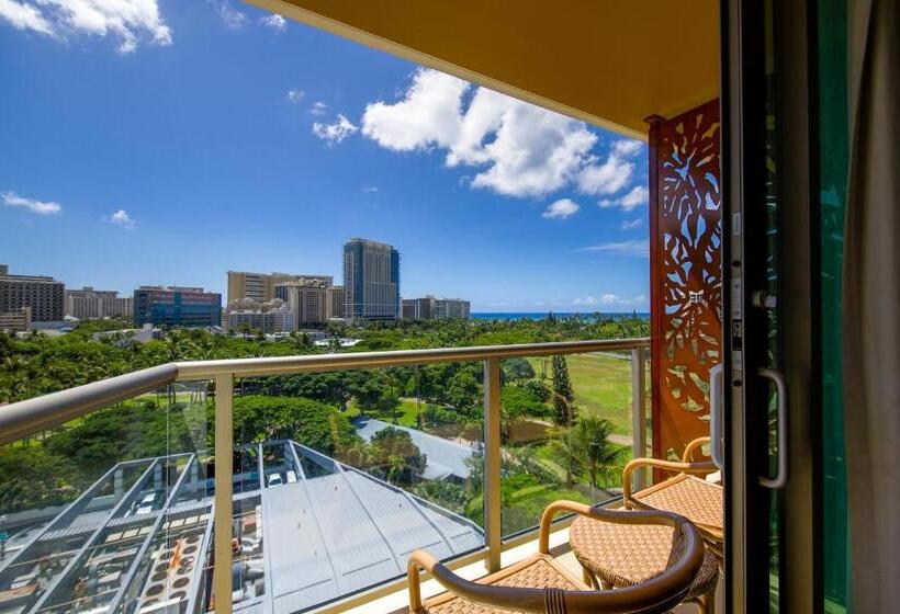 스탠다드 스튜디오, Luana Waikiki #710