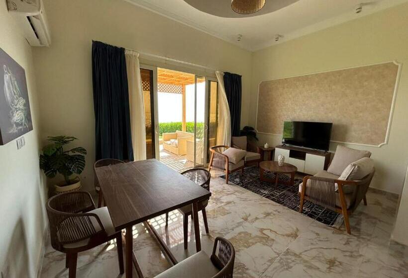 سوییت لوکس, Azal Lagoons Resort Abu Simbel