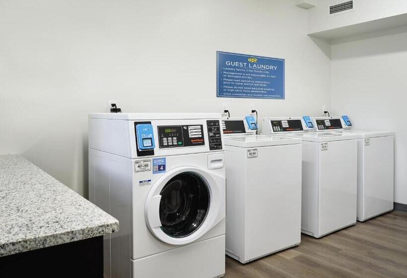 Студия Стандарт, Stayapt Suites North Charleston