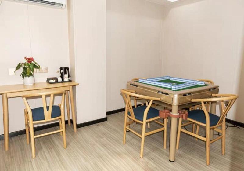 Номер Deluxe, Thank Inn Plus Dongguan Dalingshan