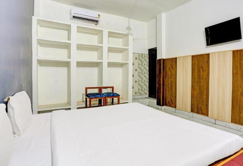 Трехместный Номер Классика, Oyo Hotel The Selaqui Paradise