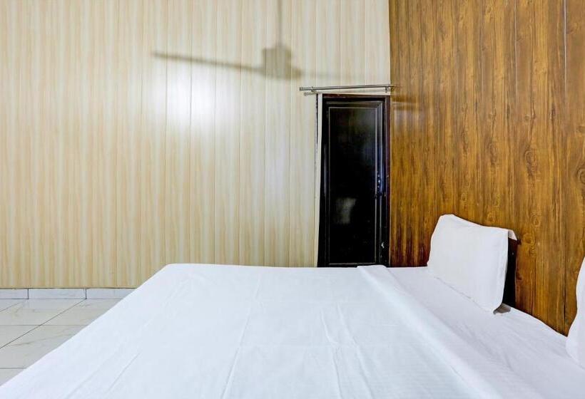 Трехместный Номер Классика, Oyo Hotel The Selaqui Paradise