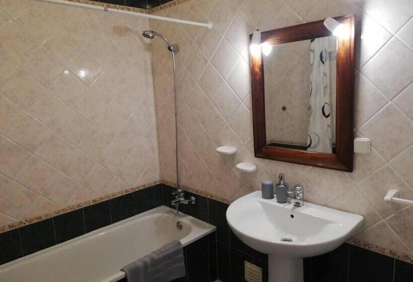 اتاق راحتی, Amigos Para Sempre   Casa De Hóspedes