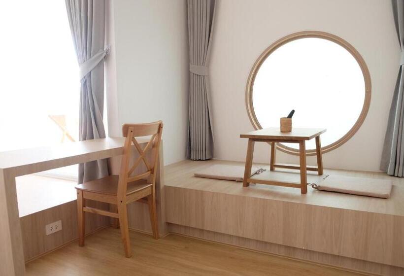 디럭스 룸, Punn Hotel Korat