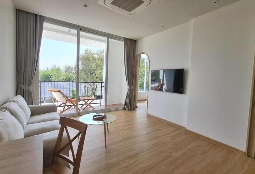 가든 전망 스위트, Punn Hotel Korat