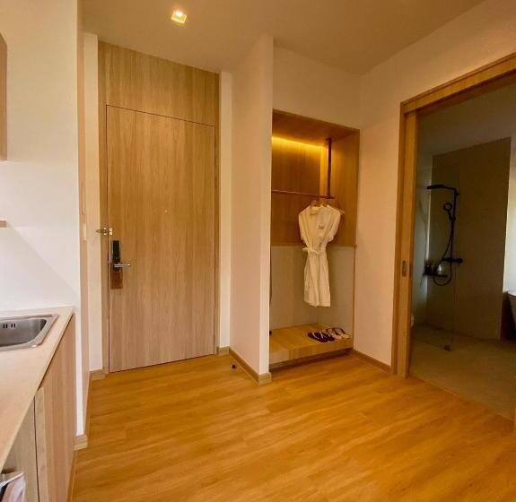 스탠다드 룸 킹사이즈 침대, Punn Hotel Korat
