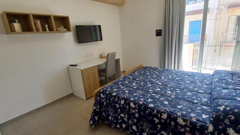 Четырехместный Номер Классик, Hz Bed & Breakfast And Appartments