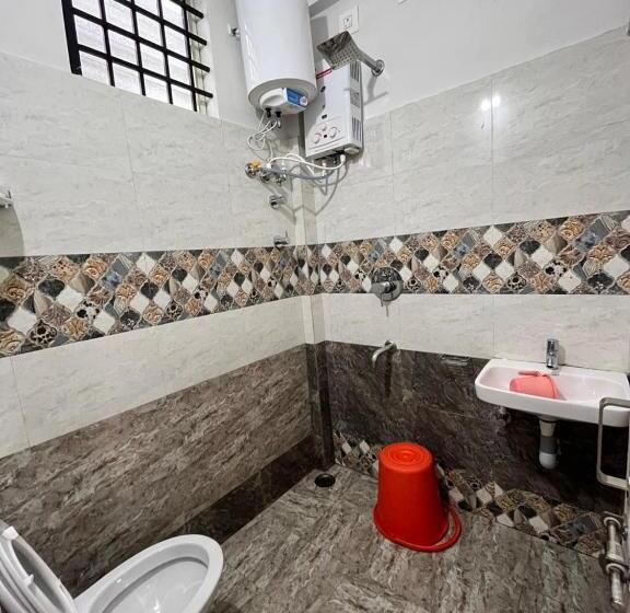 带大床的复式套间, Thrilok Vihar