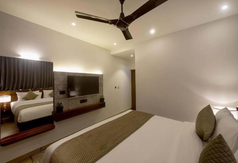 Номер Deluxe, Royal Ace Boutique Hotel   Manyata Techpark