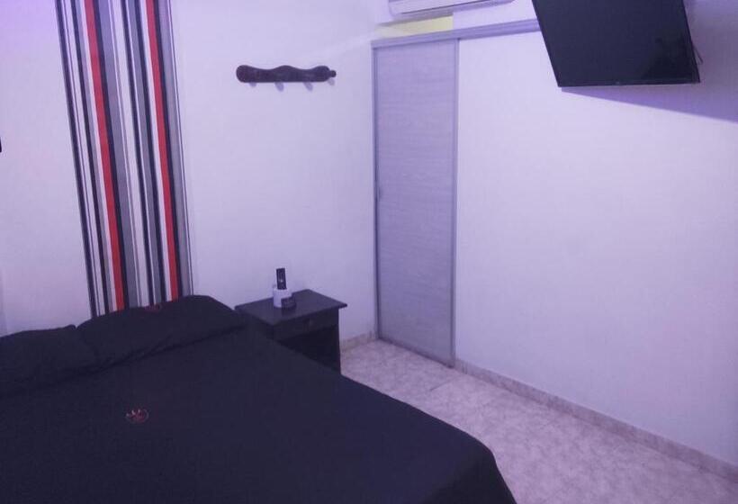 Номер Deluxe, Astor Plaza