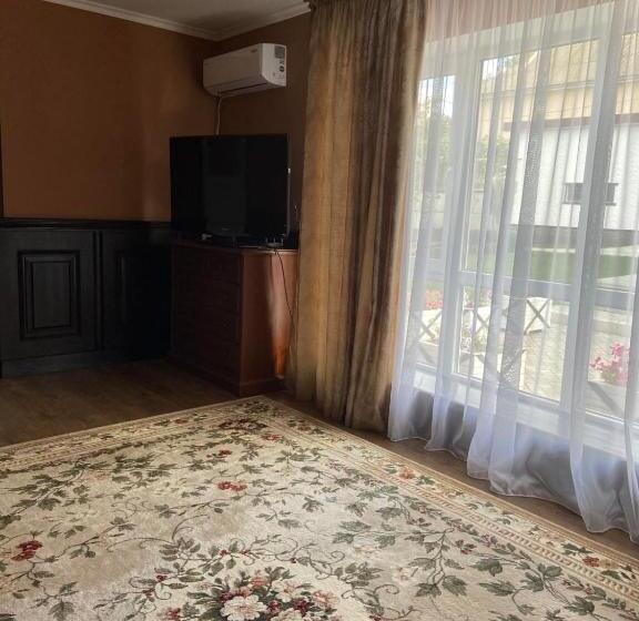 Standard Triple Room with Terrace, экодом