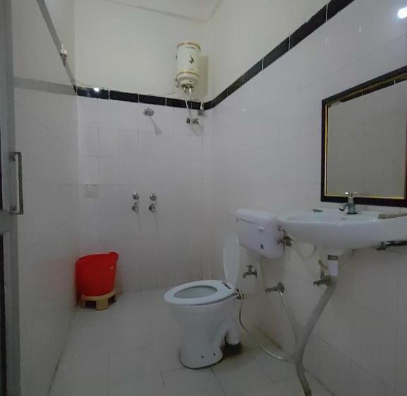 Quarto Triplo Estandar com Vistas, Pahadibucks