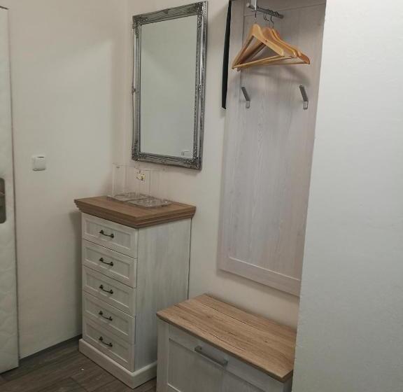 Апартаменты 1 Спальня Нижний Этаж, Modrý Apartmán A5 V Chomutově