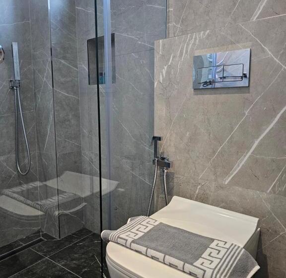 디럭스 트리플 룸, Adele Hotel Ksamil