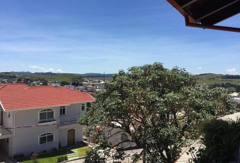 발코니가 있는 스위트, Pousada Monte Carlo