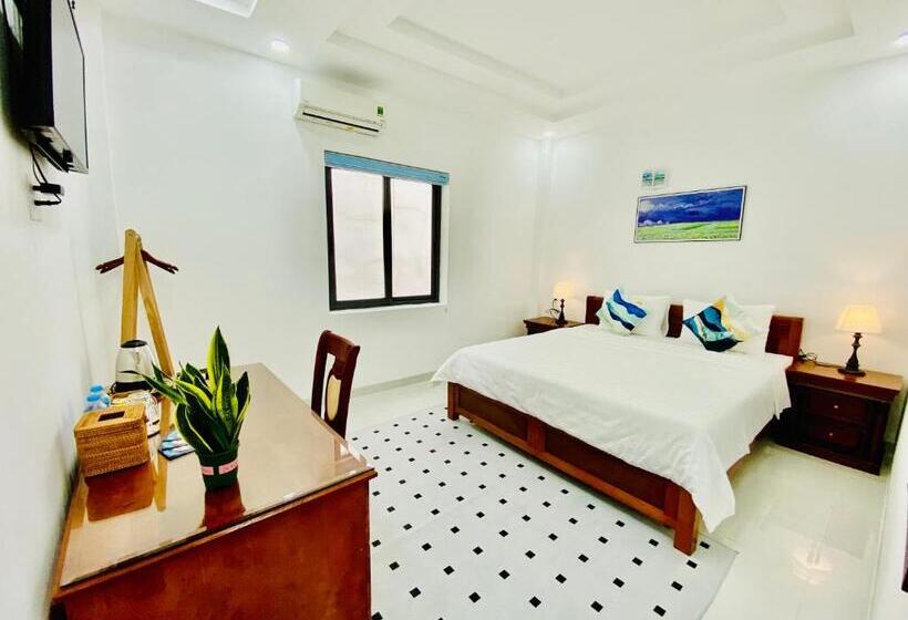 اتاق استاندارد با تخت بزرگ, Nắng Homestel Tây Ninh