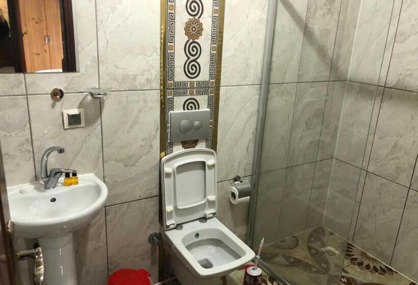 غرفة قياسية ثلاثية, Cerrahpaşa Sui̇te