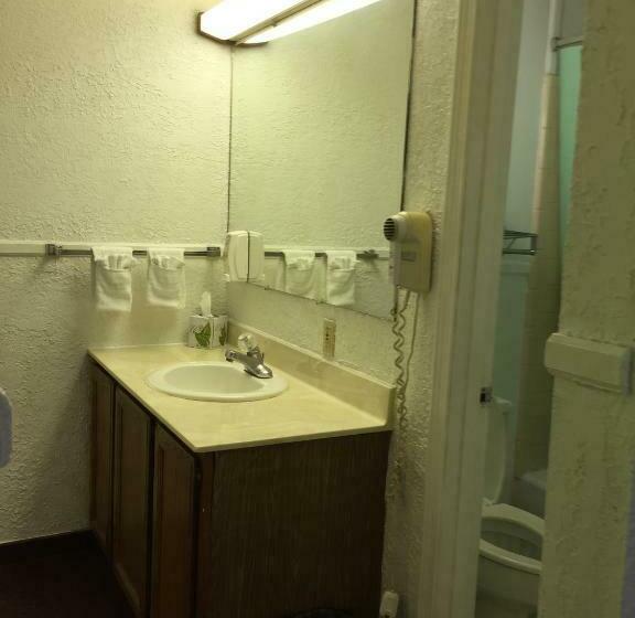Quarto Estandar, Budget Inn