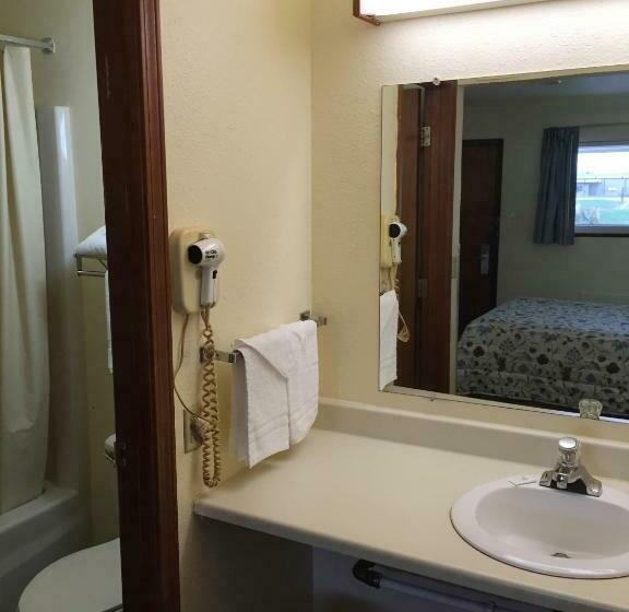Quarto Estandar, Budget Inn