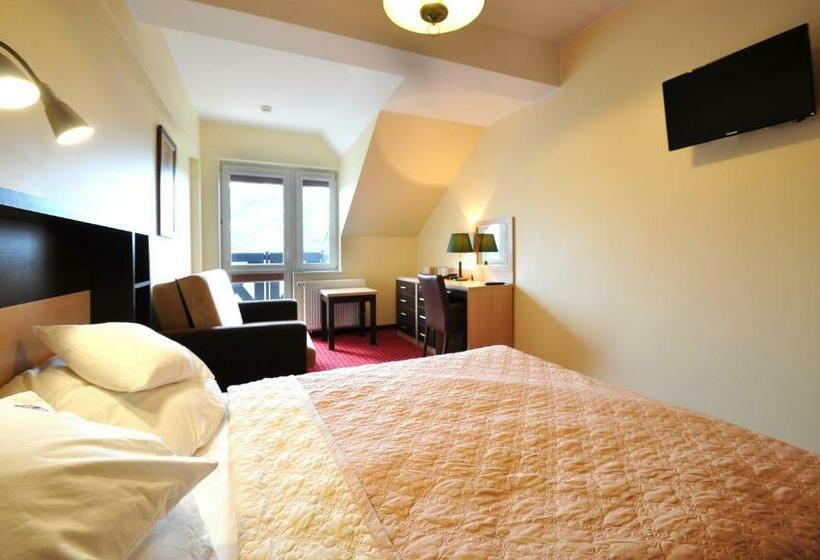 Quarto Estandar, Continental