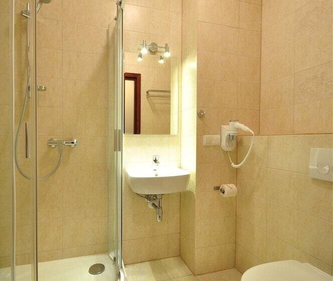 Quarto Estandar, Continental