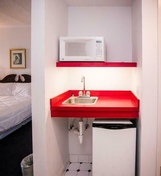 Люкс Вид на Бассейн, Staybridge Suites Rehoboth Beach, An Ihg