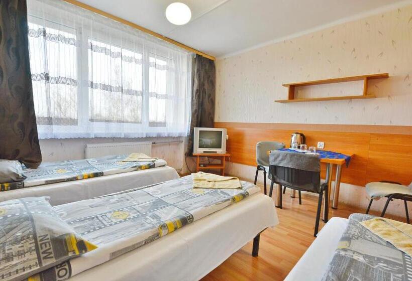 Номер Стандарт Трехместный, Twój Hostel Ruda śląska