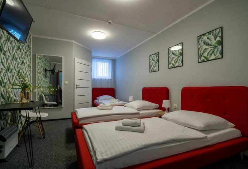 Номер Стандарт Трехместный, Noclegi Stop And Sleep Zgorzelec
