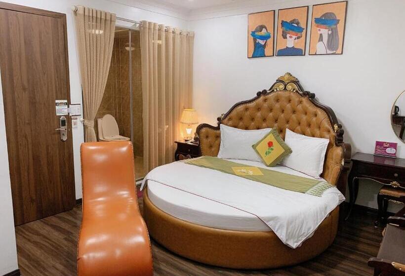 اتاق لوکس, Hoàng Gia đông Anh