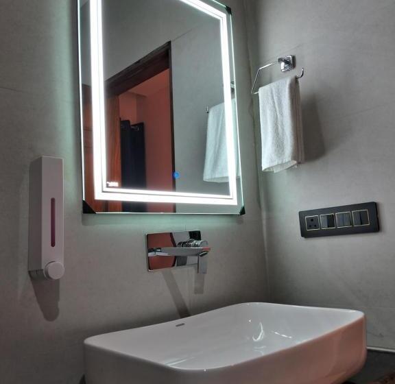 Suite Executiva, Emerald Suites