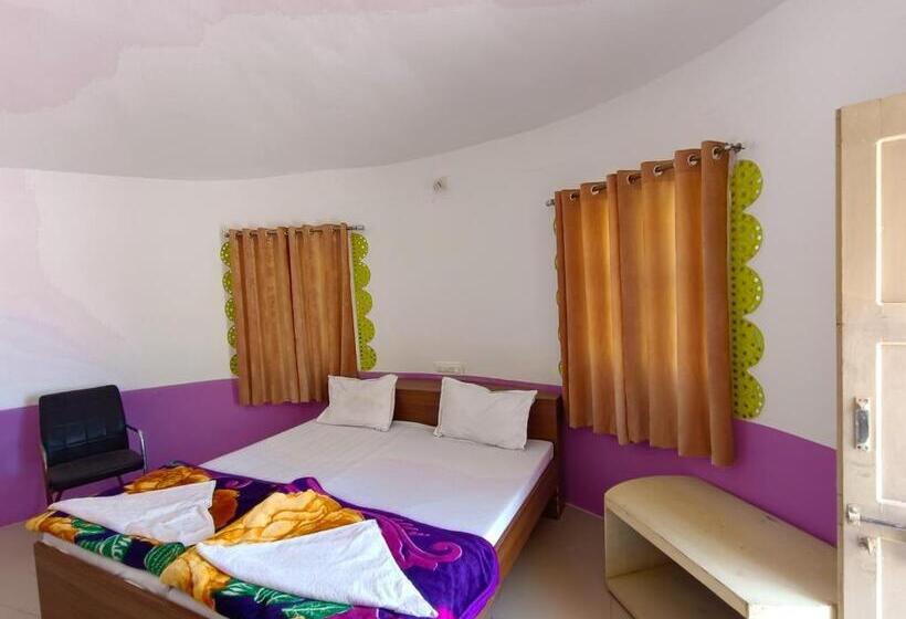 Номер Deluxe, Dholavira Tourism Resort