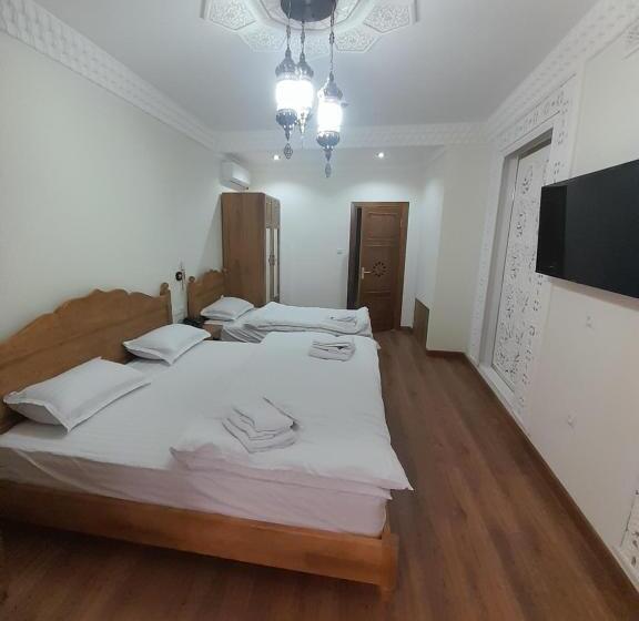 اتاق استاندارد سه نفره, Amina Hotel Boutique