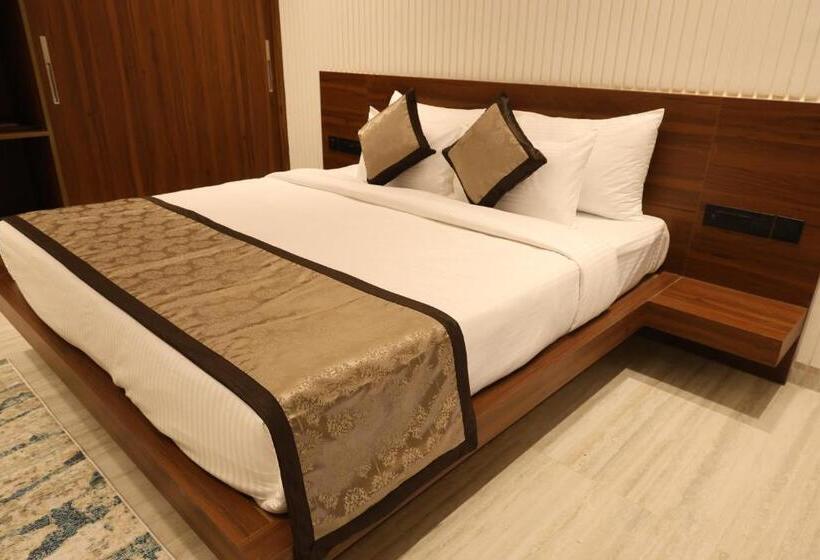 Номер Deluxe с Балконом, Baantalai Hotel And Resort