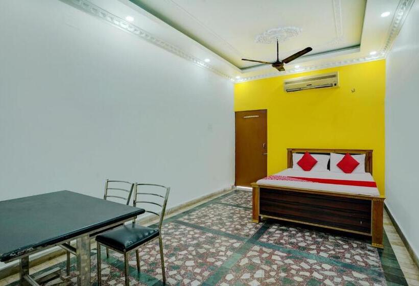 Трехместный Номер Классика, Sourya Residency