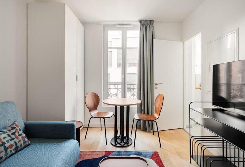 Студия Стандарт, Emilie Homes   Clichy