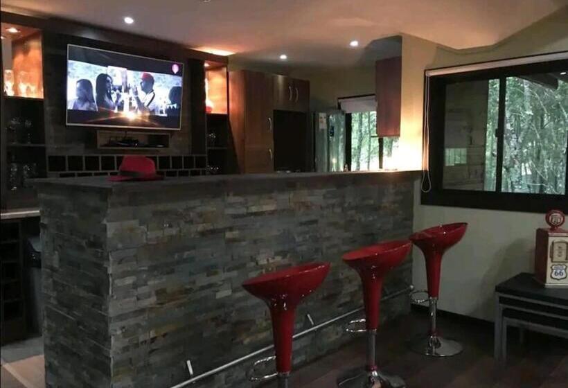 اتاق اکونومی, Hostal Y Cabañas Puerto Pucon